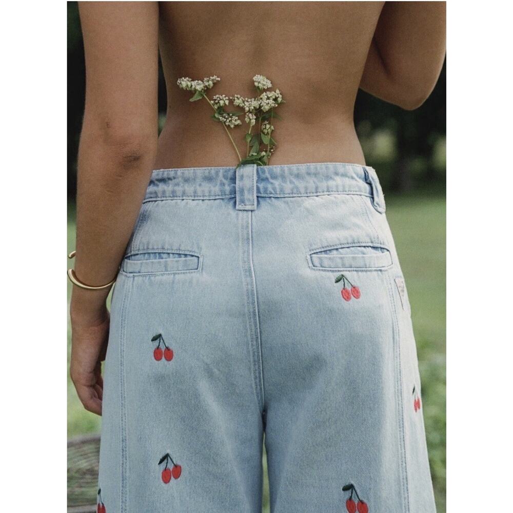 Embroidered Light Blue Boyfriend Jeans - Picture 2 of 14
